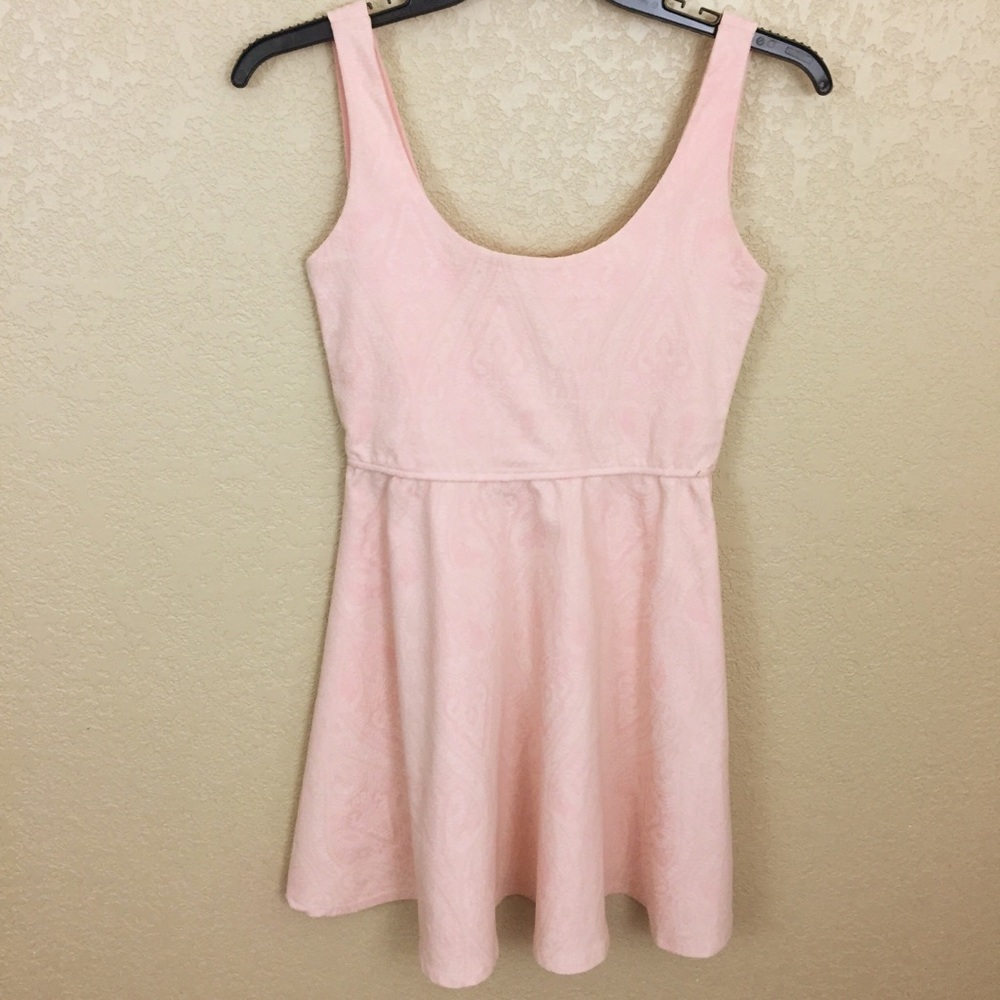 Francesca’s Med Pink mini dress